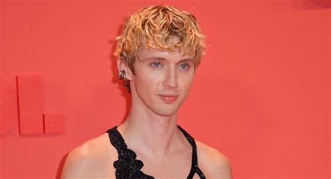 troye sican nude